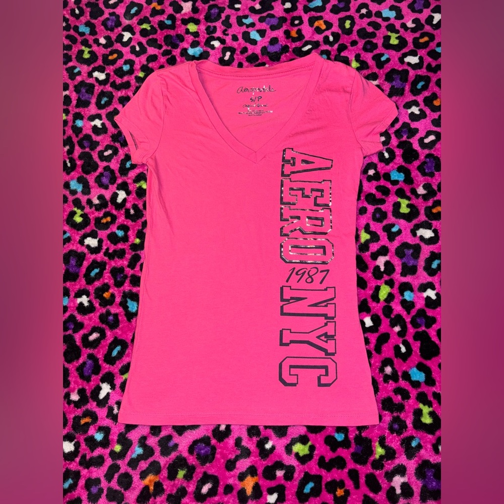 Small Aeropostale NYC Pink V-Neck T-Shirt